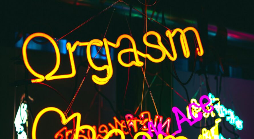 serge-kutuzov-qmXFPeUlV_I-unsplash